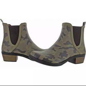 Lucky Brand Women's Basel h2o Cam 7M